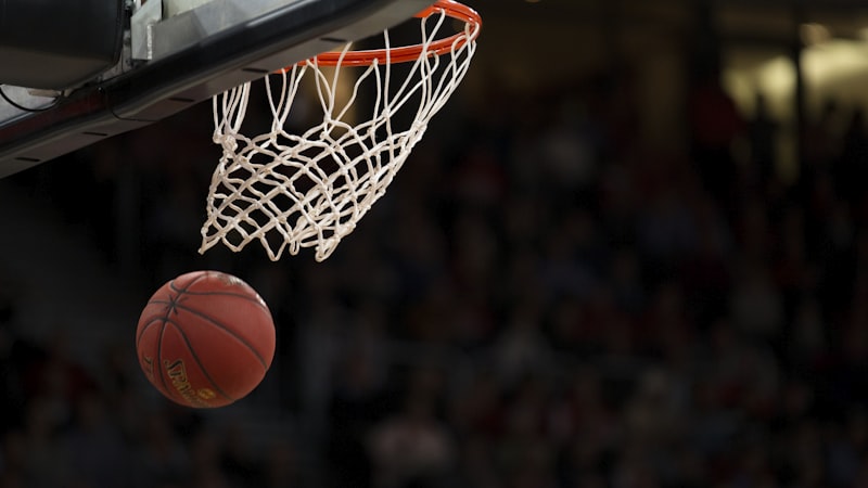 NBA新赛季揭幕战精彩对决